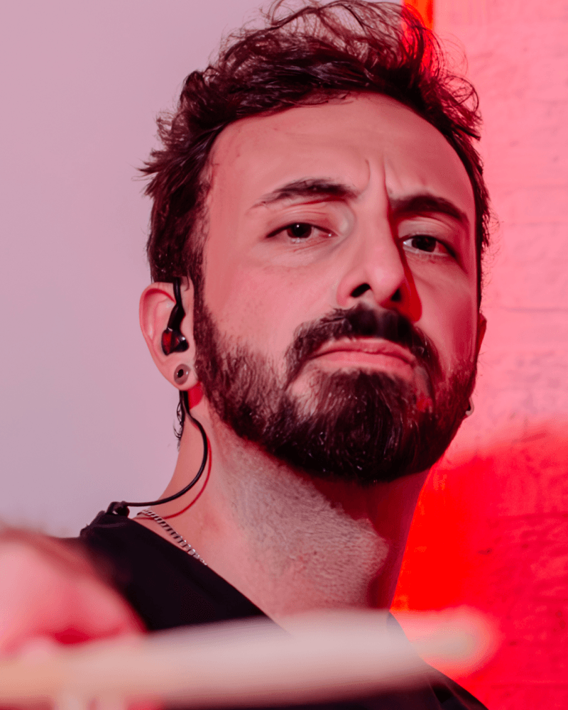 Mudrah em sessão de fotos promocional